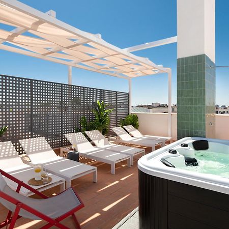 Magno Apartments San Gil - Shared Jacuzzi 세비야 외부 사진